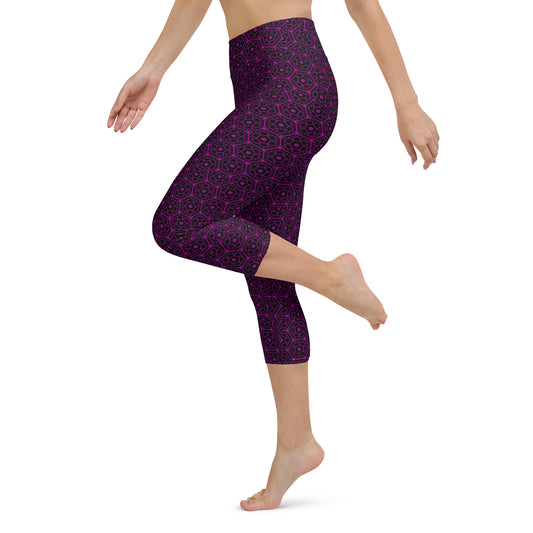 Queen Yoga Capri Leggings