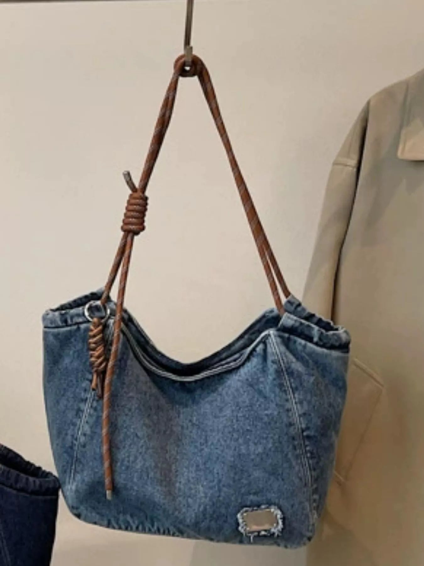 05d12ef0-6ba4-4550-bf9f-4f3dc0d90617-Max-Origin