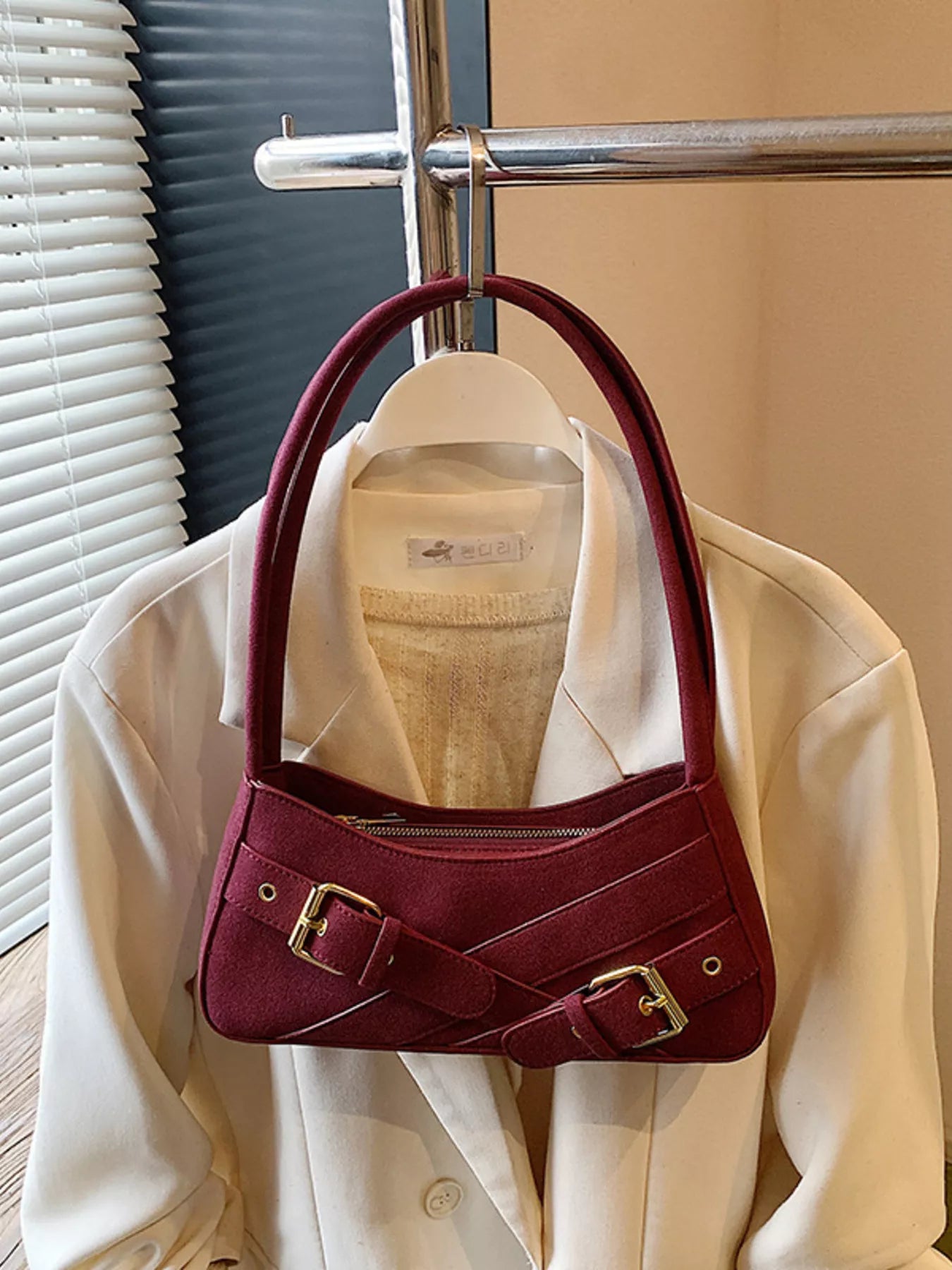 165cc5936fa74fa9b37486ddb464f18f-Max-Origin