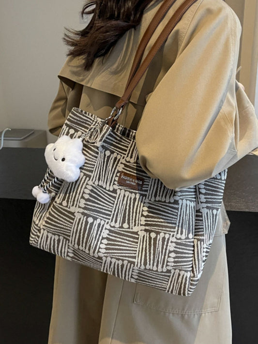 3a3e12d3-5afe-43c9-a68c-cc6967f7147b-Max