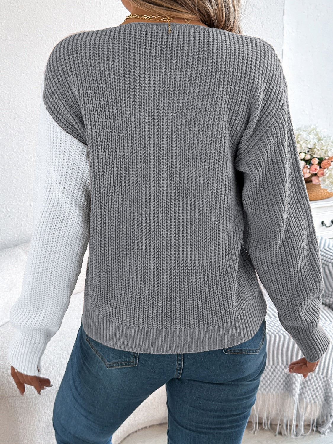 Two-Tone V-Neck Long Sleeve Sweater