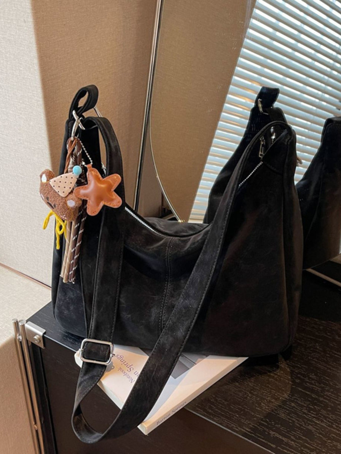 54733bd7610f44a7be9cabea5e93fe2e-Max