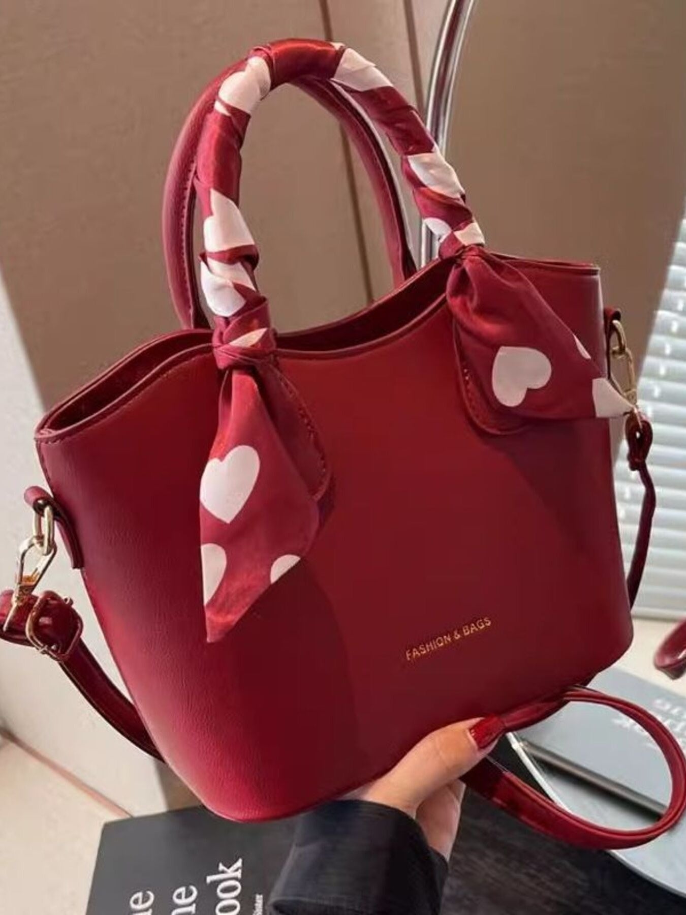 5dab161fb5a54f40be34c29e44052a5c-Max