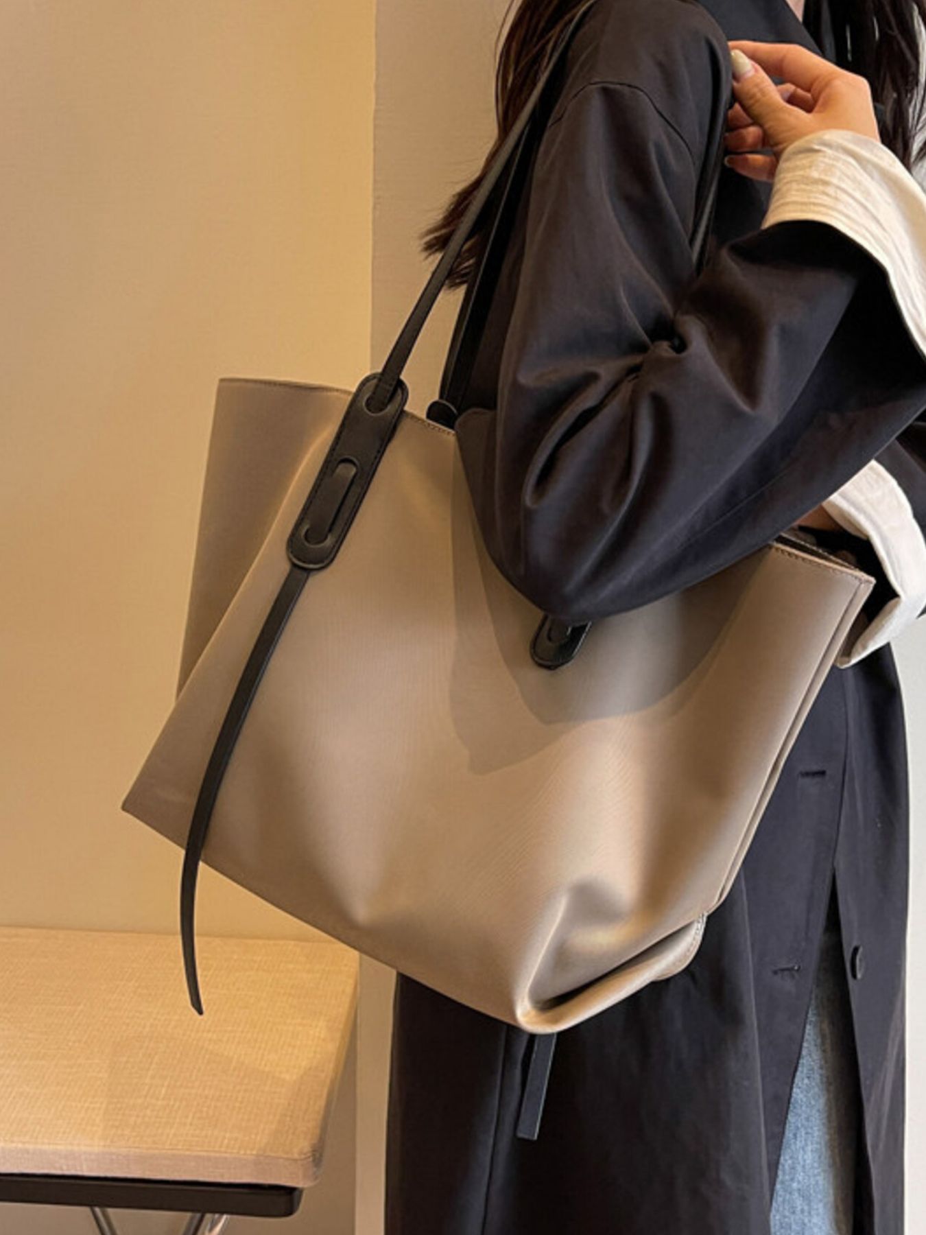 9d65adfb-36da-4004-bbd2-b71a94c2ec5b-Max