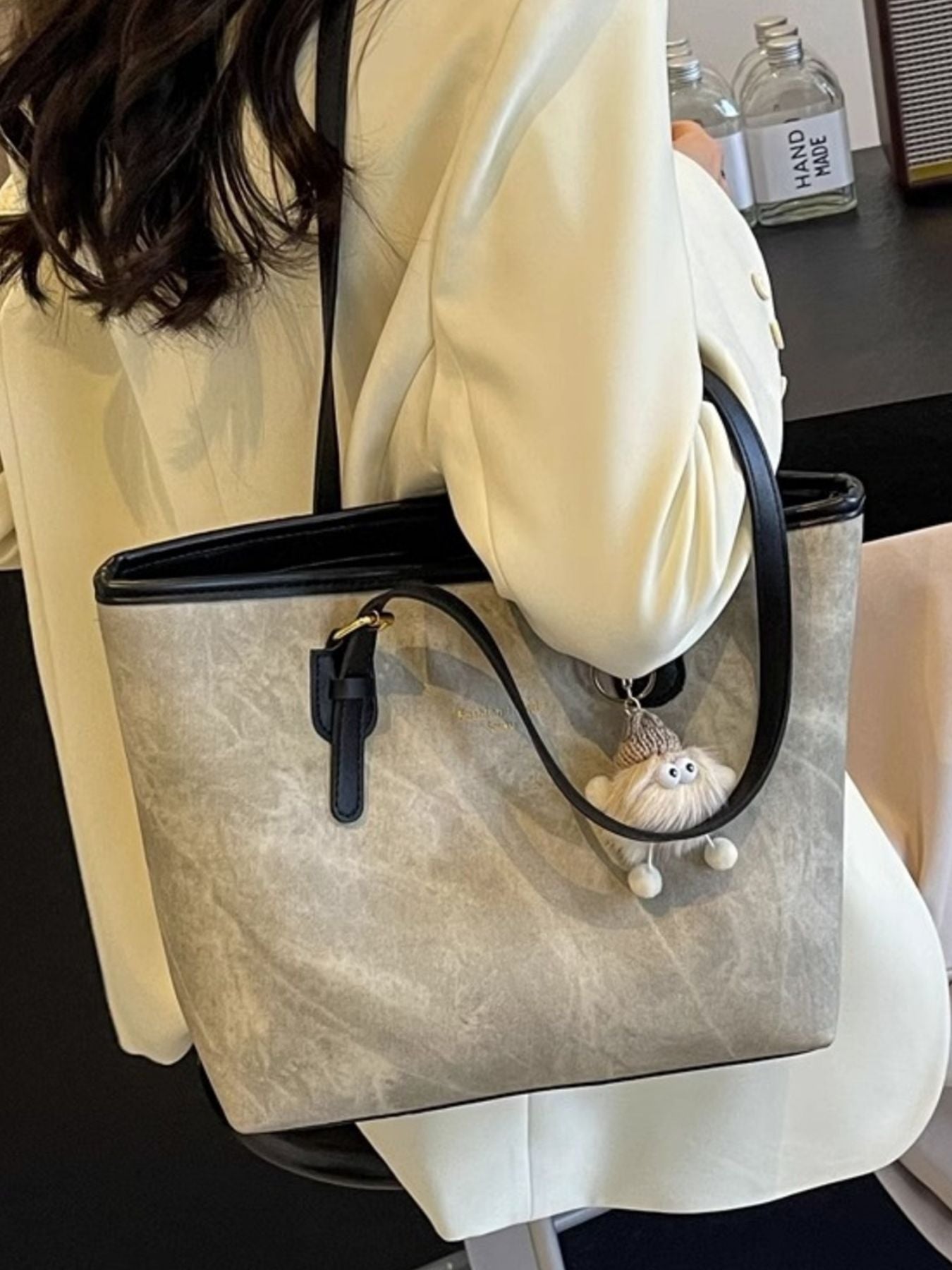 af216ba3-bc34-41ed-b0a0-b3fe91e4dd38-Max