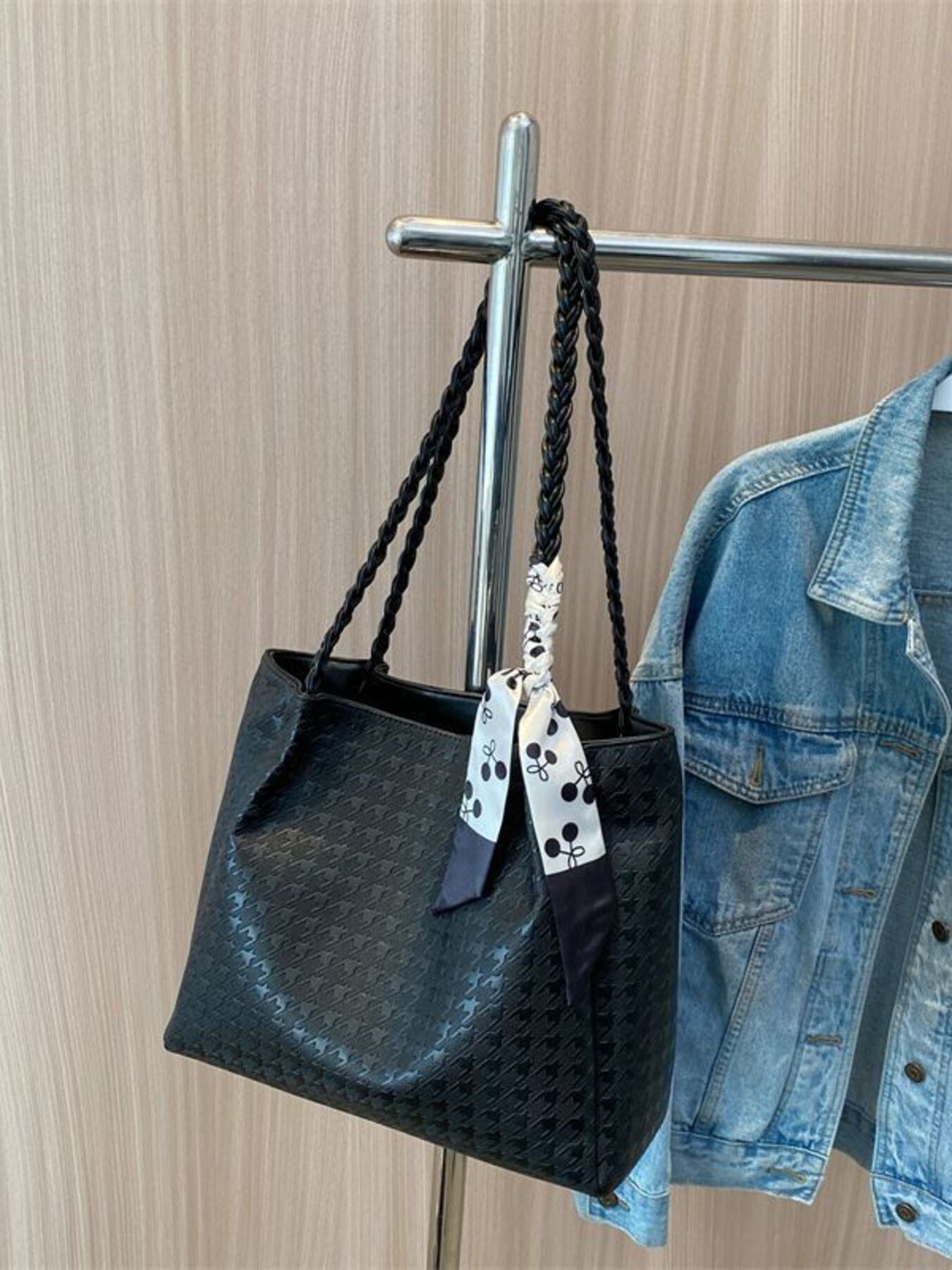 af71d8ffe0cc4d28a40b6b427c9a9d7d-Max