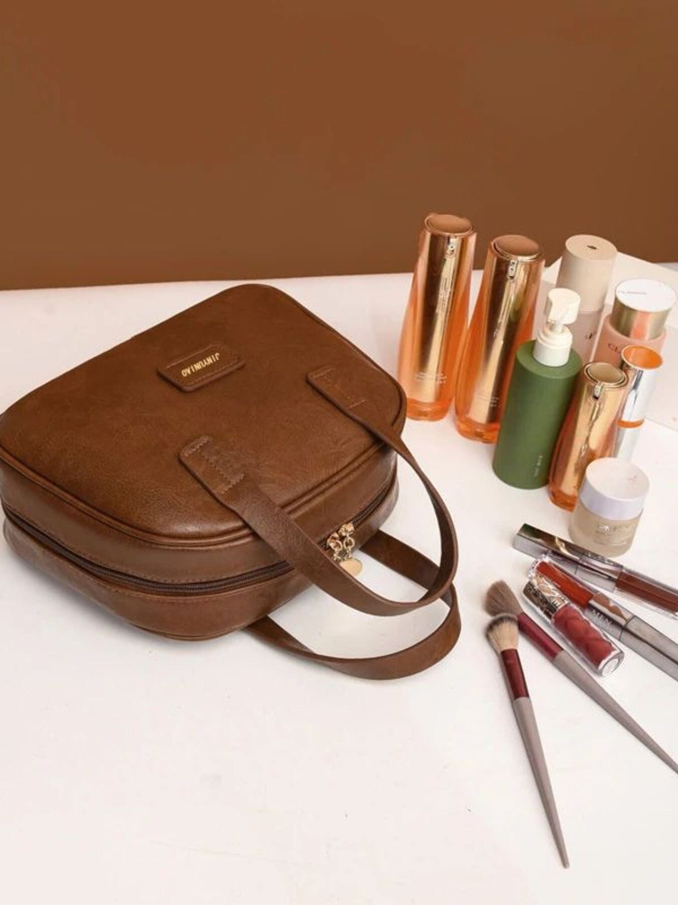 b2d3608a760c4f15b8612ff6e923209e-Max