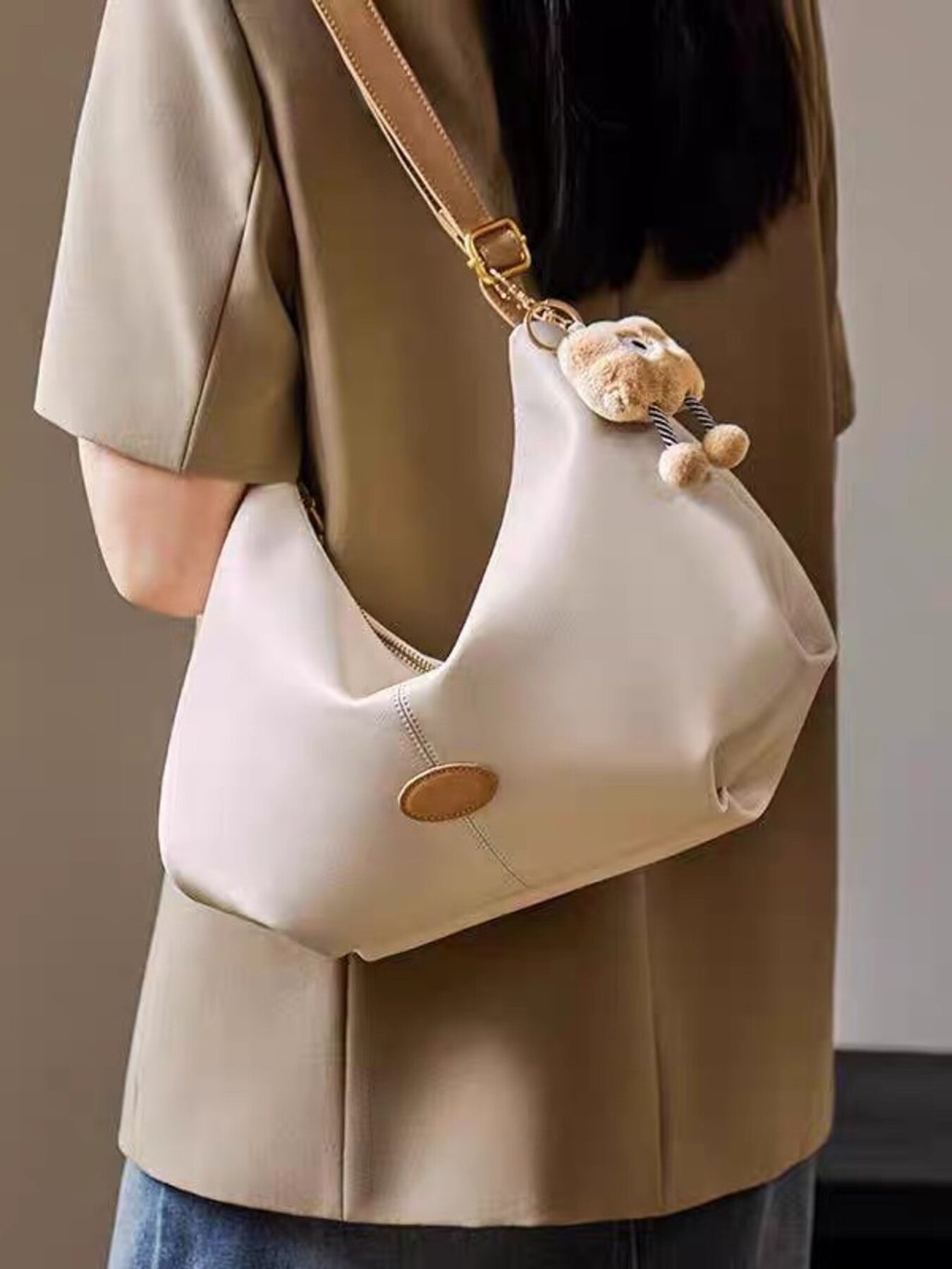 baa097365fdd4d29ac65a775e99cd7b2-Max