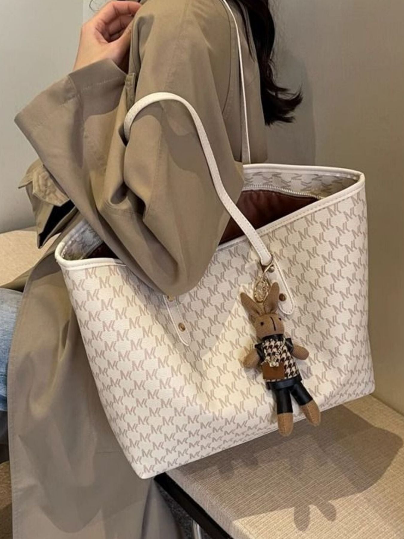 bd33a5a3-2428-4703-bdd5-db3c1a07a181-Max