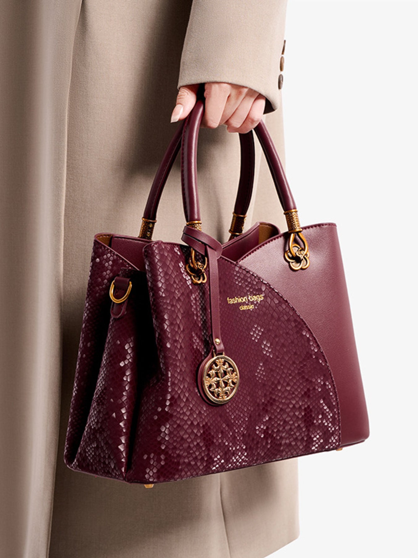 dcd1adaba6774987bb7e9e358e3ed3f3-Max