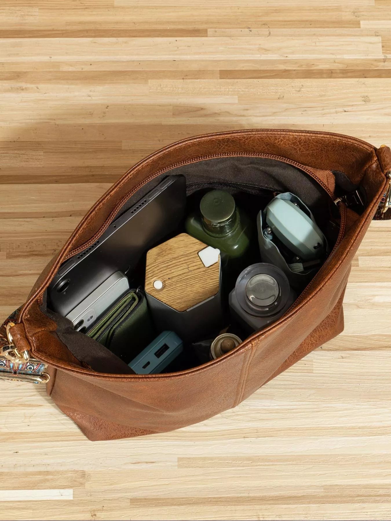 dd9f8cf5c5b84883863a86858ea11e31-Max-Origin