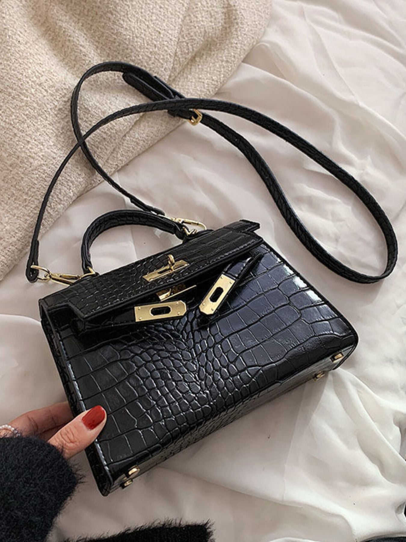 ebf2cba0-4b56-44f8-af12-0bc0a6a47601-Max