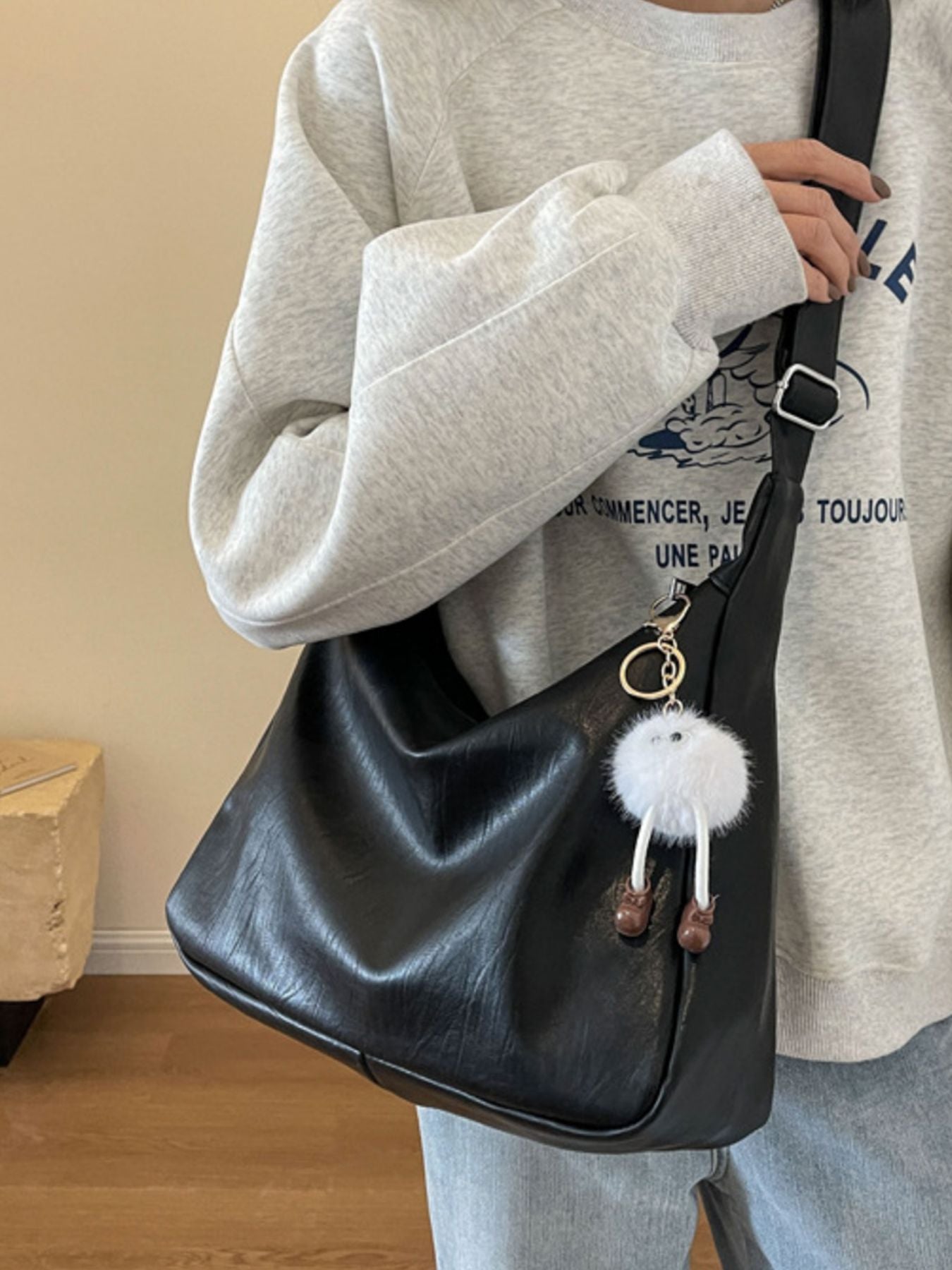 f2464276-0eed-42e0-ad57-46f7410c71f4-Max