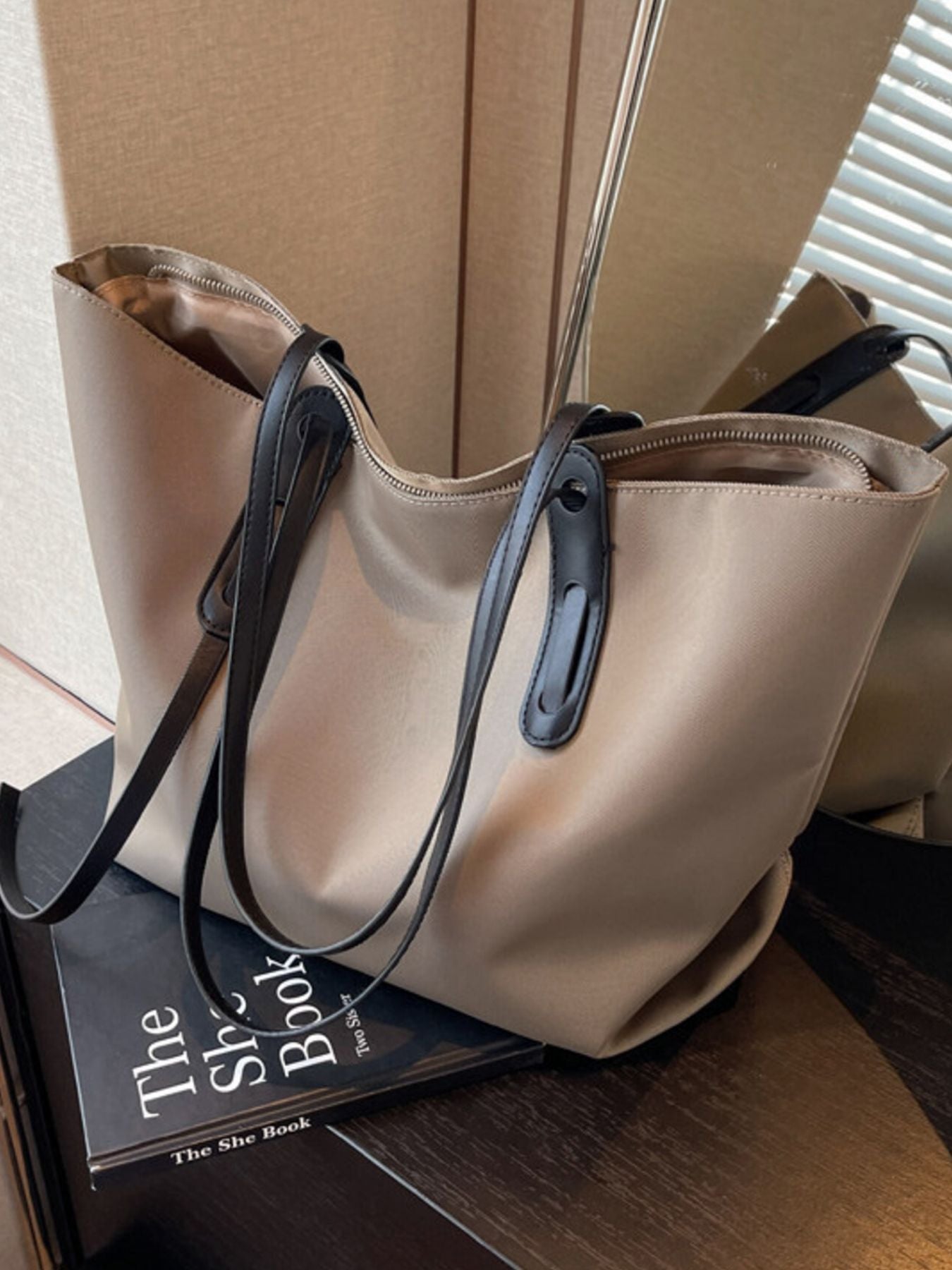 fc3c47fc-9883-4f29-98ac-a6702628b2dc-Max